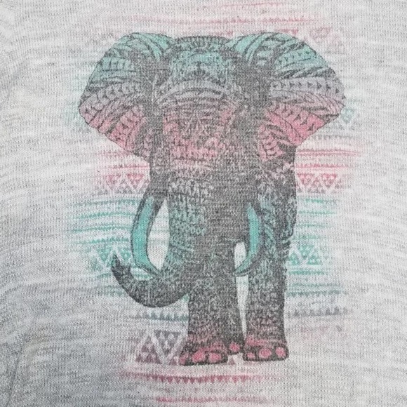 Charlotte Russe Gray Pastel Tribal Elephant Shirt - Picture 5 of 6